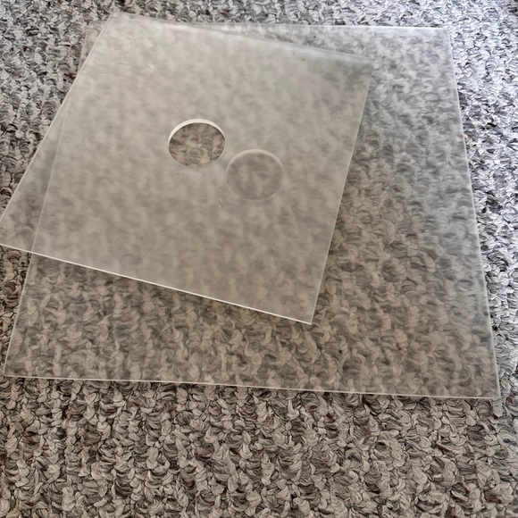 Topsy Turvy Cake Stand, rounded and squared cake. - Picture 6 of 9